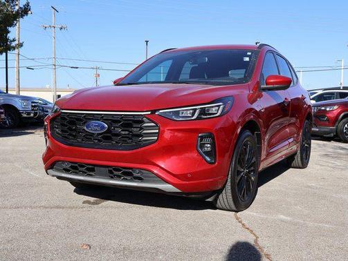 2023 Ford Escape ST-Line Elite