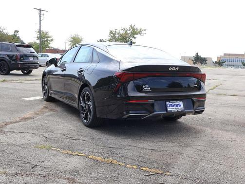 2025 Kia K5 GT-Line