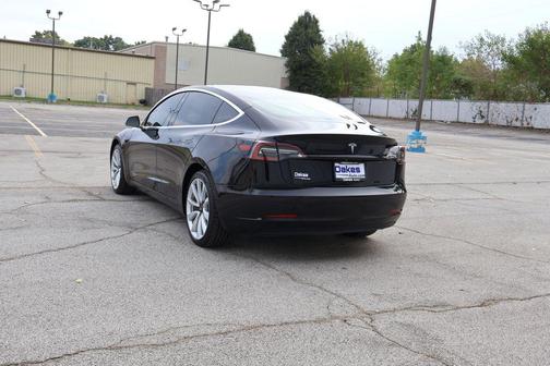2019 Tesla Model 3 Mid Range