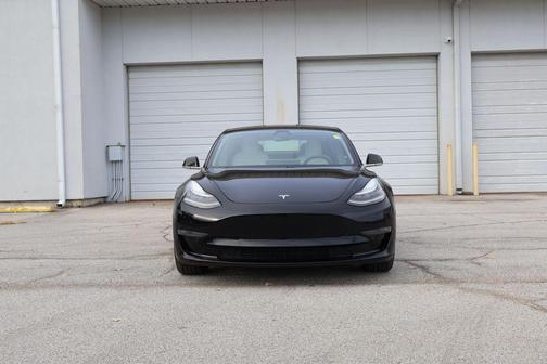 2019 Tesla Model 3 Mid Range