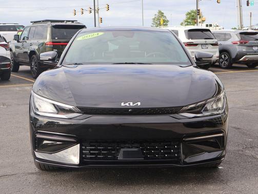 Aurora Black Pearl 2024 Kia EV6 GT-Line