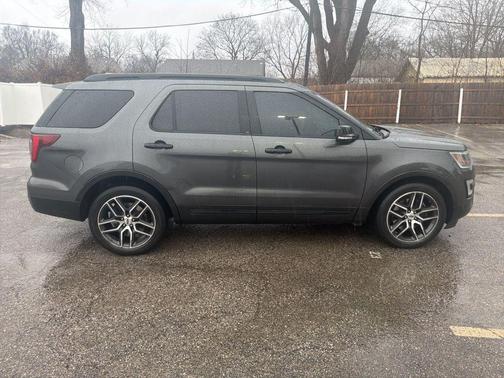 2016 Ford Explorer Sport