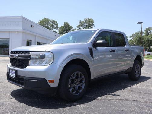 Iconic Silver Metallic 2024 Ford Maverick XLT