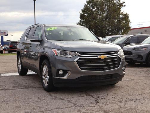 2020 Chevrolet Traverse LT Cloth