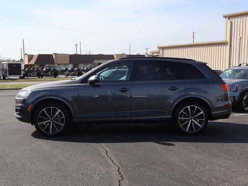 Gray Metallic 2019 Audi Q7 55 Prestige