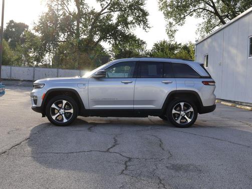 2023 Jeep Grand Cherokee 4xe Base