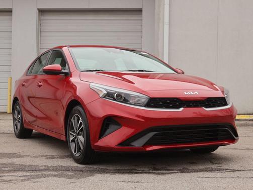 Currant Red 2024 Kia Forte LXS