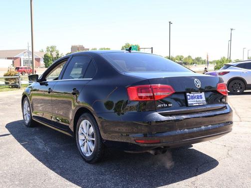 Black 2015 Volkswagen Jetta Auto SE w/Connectivity