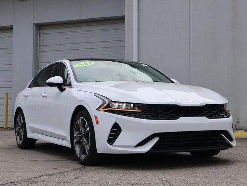 Glacial White Pearl 2023 Kia K5 EX