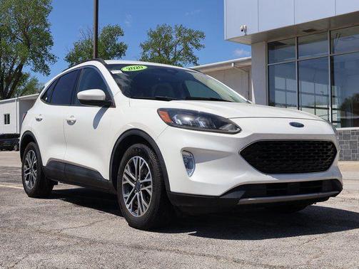 STAR WHITE METALLIC TRI-COAT 2020 Ford Escape SEL