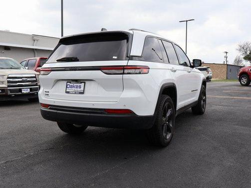 2023 Jeep Grand Cherokee Altitude
