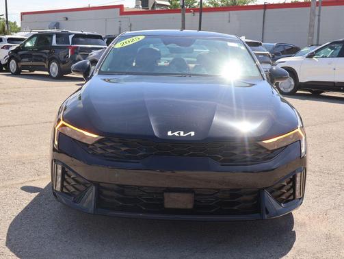 Aurora Black Pearl 2025 Kia K5 GT-Line