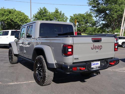 Sting-Gray Clearcoat 2022 Jeep Gladiator Rubicon