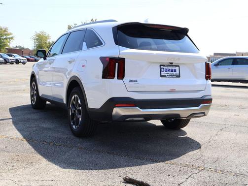 2025 Kia Sorento S