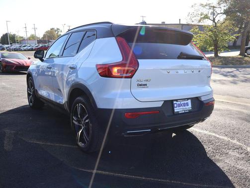 2019 Volvo XC40 T5 R-Design