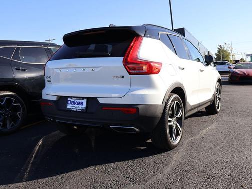 2019 Volvo XC40 T5 R-Design