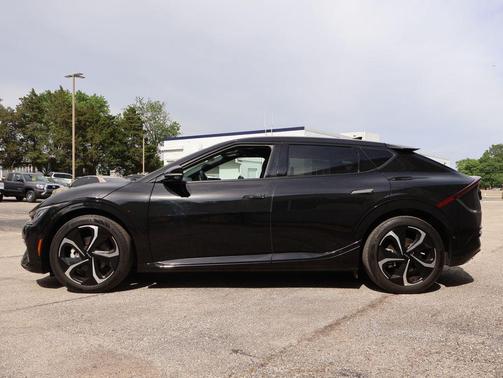Aurora Black Pearl 2023 Kia EV6 GT-Line