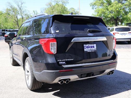 AGATE BLACK METALLIC 2022 Ford Explorer Platinum