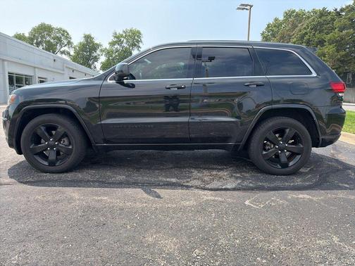 Brilliant Black Crystal Pearlcoat 2015 Jeep Grand Cherokee Altitude