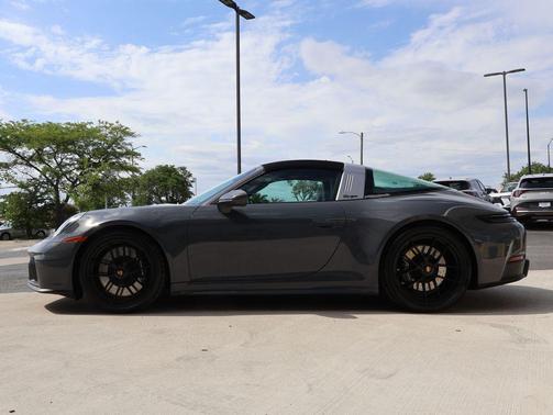 2026 Porsche 911 Targa 4 GTS
