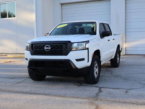 2022 Nissan Frontier S