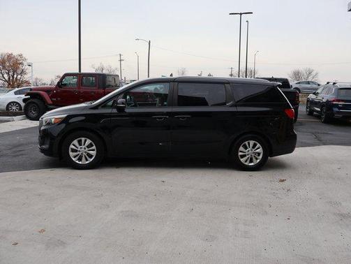 2016 Kia Sedona LX