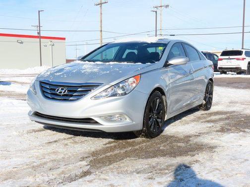 2013 Hyundai SONATA SE