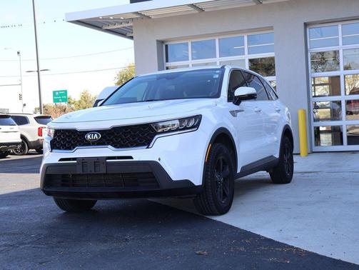 2021 Kia Sorento LX