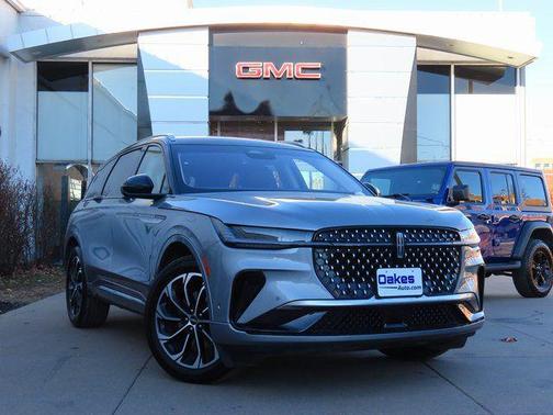 2024 Lincoln Nautilus Reserve