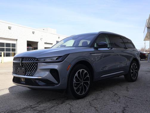 2024 Lincoln Nautilus Reserve