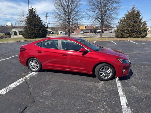Scarlet Red 2019 Hyundai ELANTRA SEL