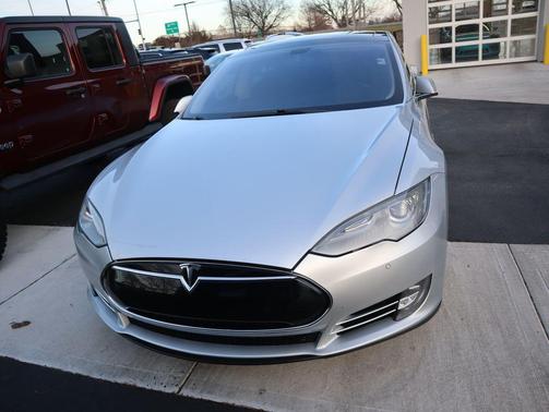 2014 Tesla Model S Base