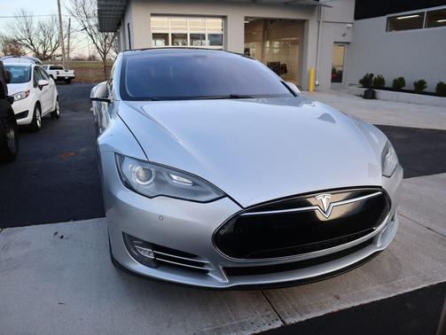 2014 Tesla Model S Base