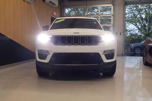 2022 Jeep Grand Cherokee 4xe Base