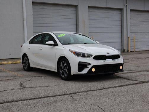 Clear White 2021 Kia Forte LXS