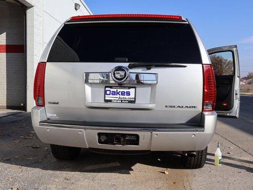 2012 Cadillac Escalade Base