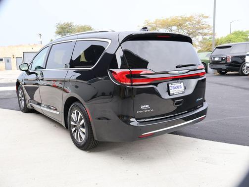 2021 Chrysler Pacifica Hybrid Limited