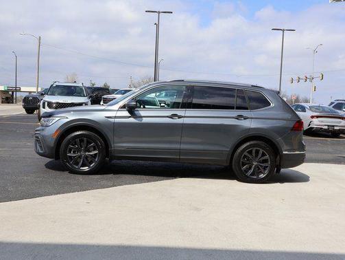 2023 Volkswagen Tiguan 2.0T SE