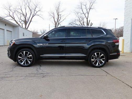 2025 Volkswagen Atlas 2.0T SEL Premium R-Line 4MOTION