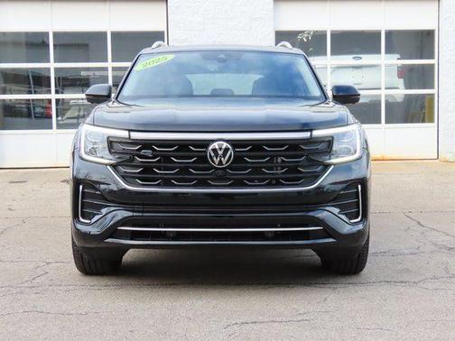 2025 Volkswagen Atlas 2.0T SEL Premium R-Line 4MOTION