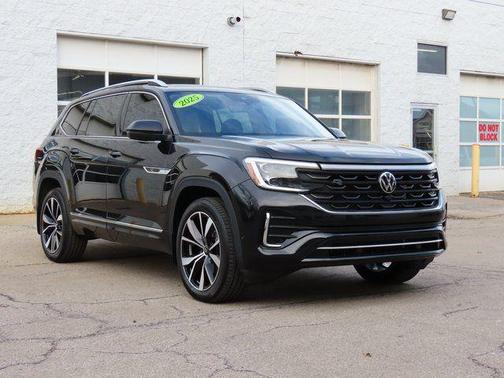 2025 Volkswagen Atlas 2.0T SEL Premium R-Line 4MOTION