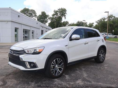 Pearl White 2019 Mitsubishi Outlander Sport SE