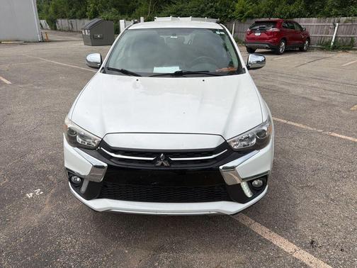 Pearl White 2019 Mitsubishi Outlander Sport SE