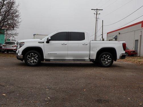 2024 GMC Sierra 1500 SLT
