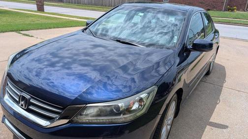 Still Night Pearl 2013 Honda Accord EX