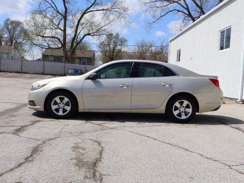 Champagne Silver Metallic 2014 Chevrolet Malibu 1LS