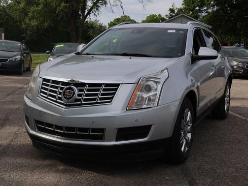 Radiant Silver Metallic 2014 Cadillac SRX Luxury Collection
