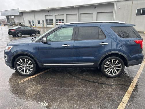 2017 Ford Explorer Platinum