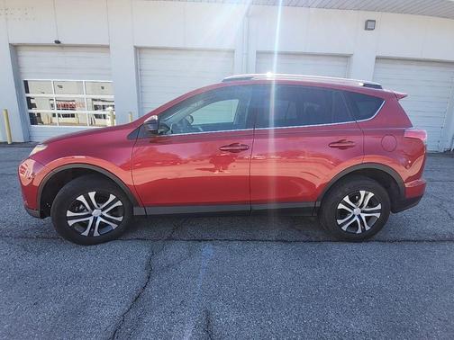 2016 Toyota RAV4 LE