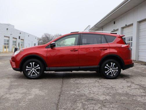 2016 Toyota RAV4 LE